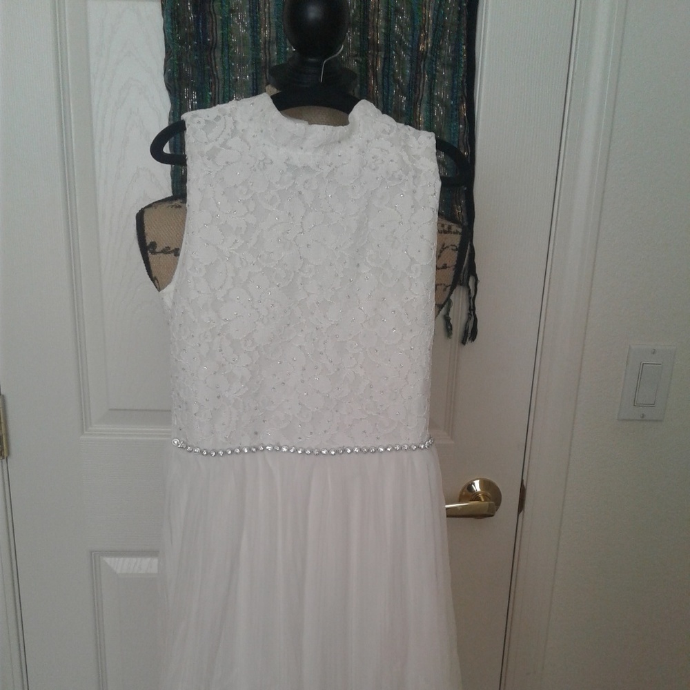 Girl's party dress